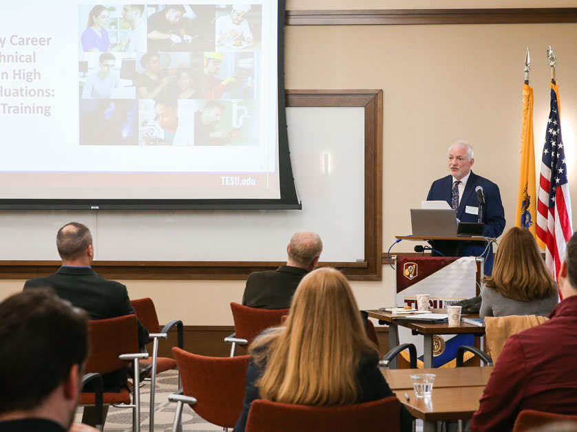 Image supporting the content of this page